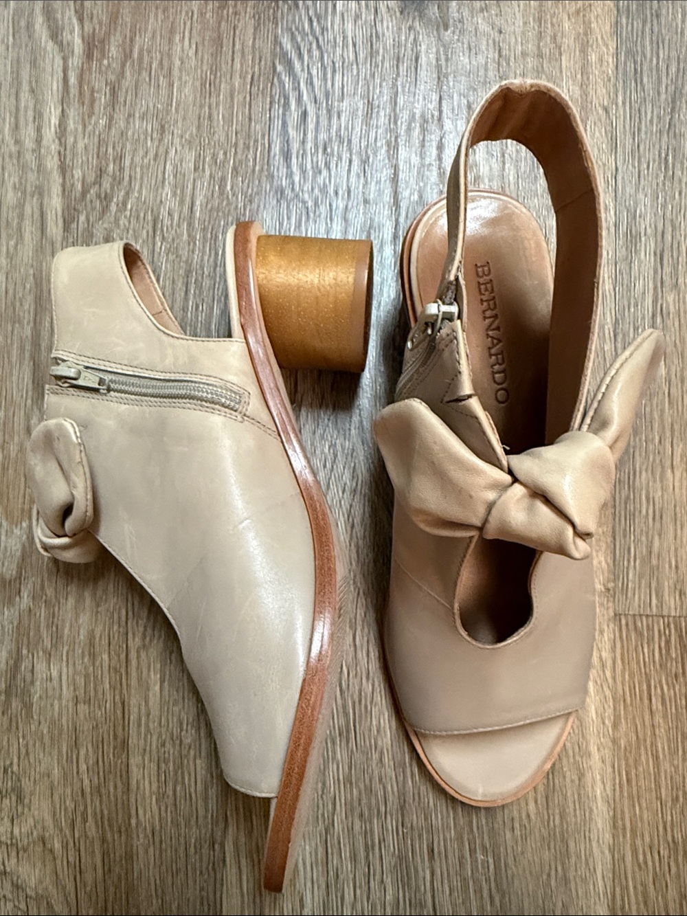 Bernardo Neutral Knot Front Slingback Mules